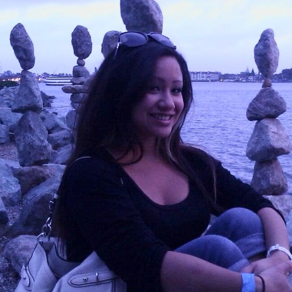 LilRad is Live!!Please like this listing to be notified when I go live 🎉💞🪽🎤 - Picture 15 of 15